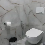 Our Apartment, Center Of アパート ティラナ