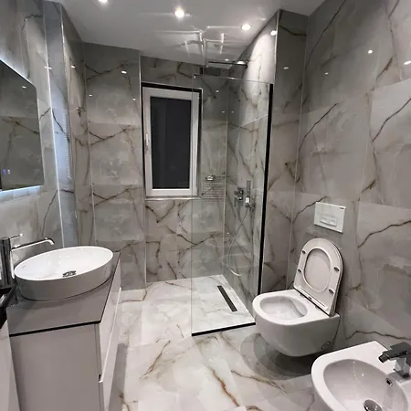 Our Apartment, Center Of Apartamento Tirana